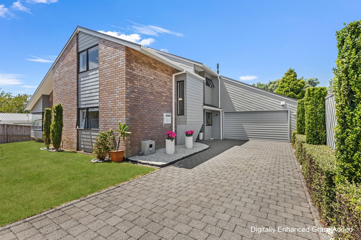 58 Karina Road, Merrilands, New Plymouth - Carousel 1