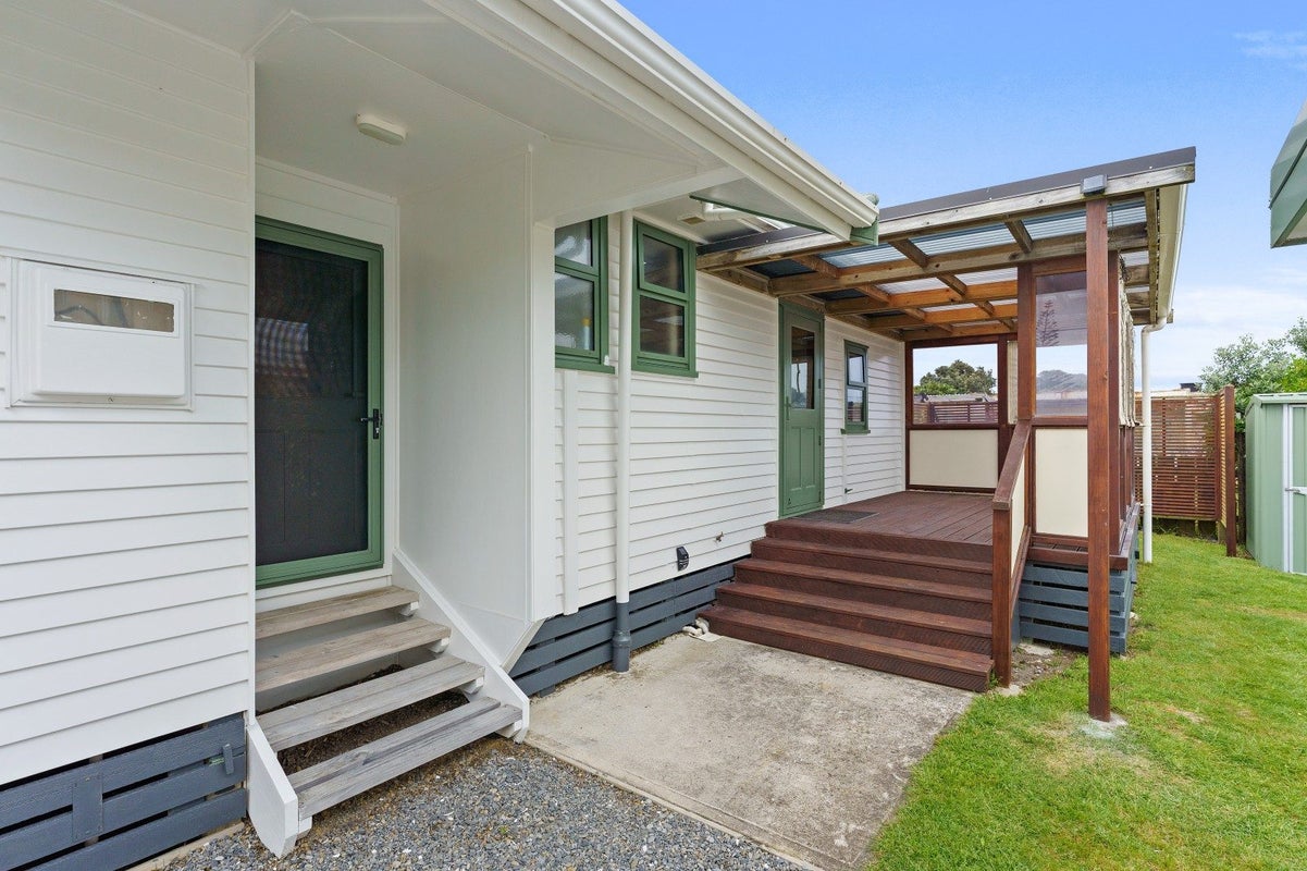3 Toi Street, Otaki Beach, Otaki - Carousel 1