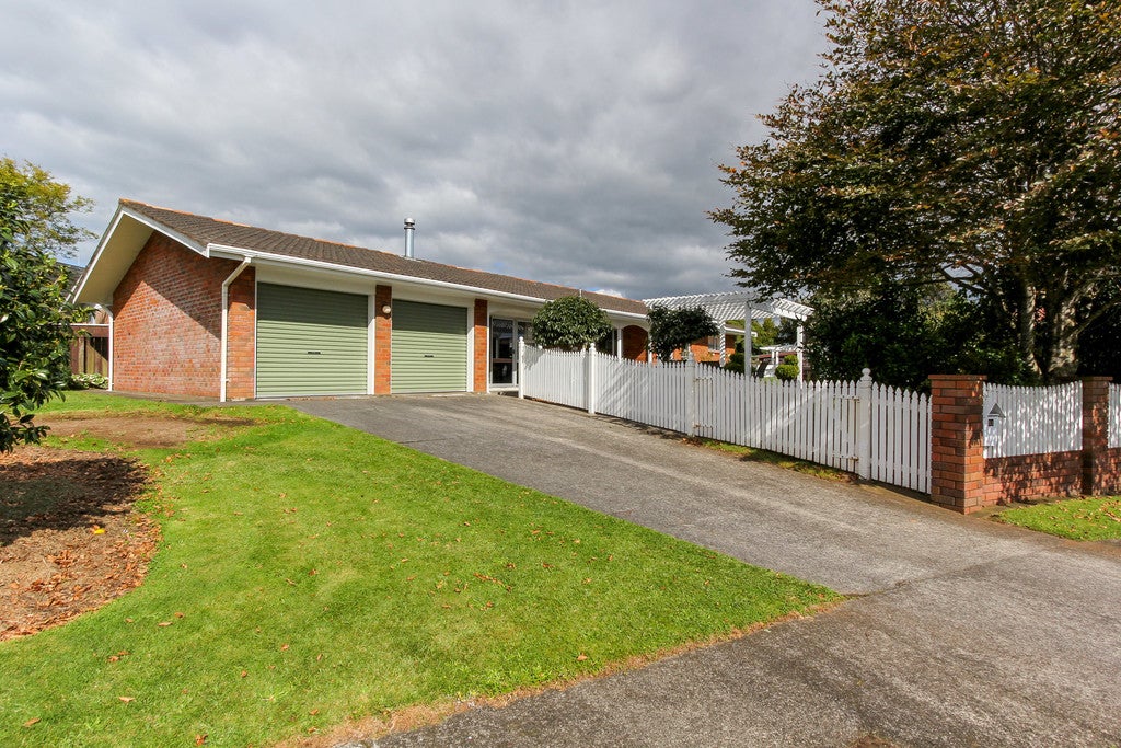 51 Manu Crescent, Upper Vogeltown, New Plymouth - Carousel 16