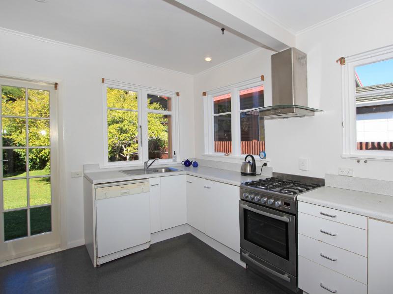 39 Pretoria Street, Hutt Central, Lower Hutt - Carousel 2