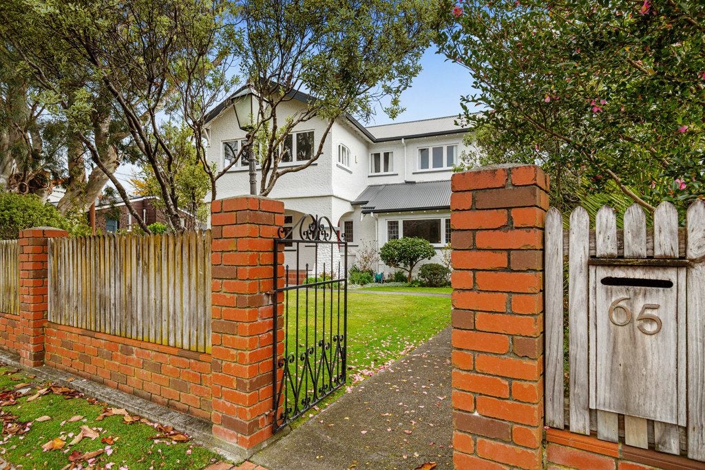 65 Penrose Street, Woburn, Lower Hutt - Carousel 2