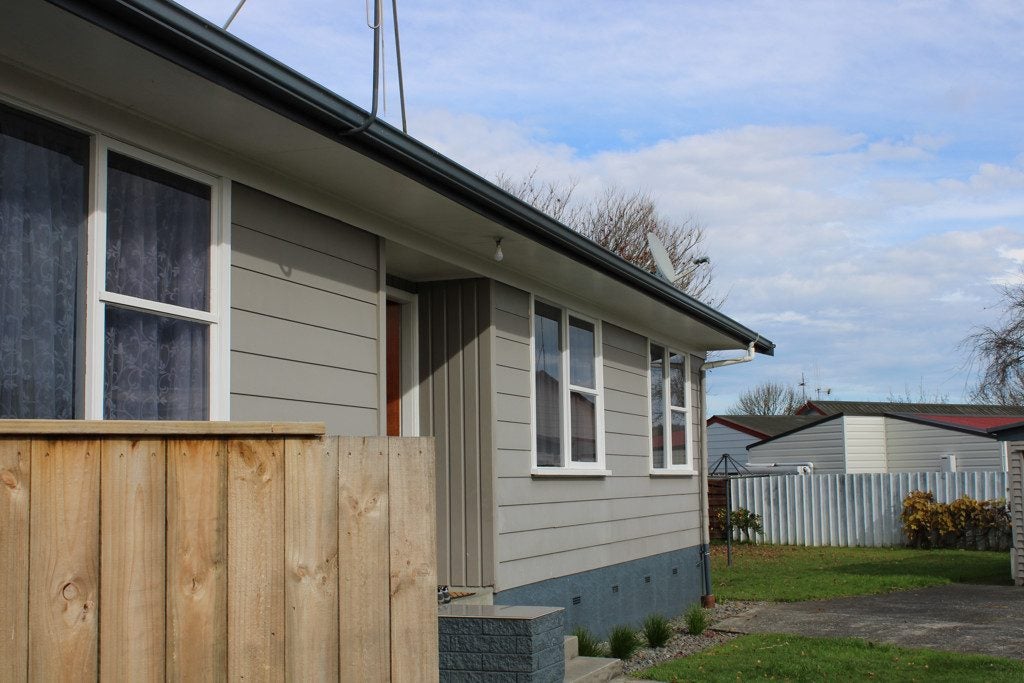 7 Ashurst Avenue, Pukete, Hamilton - Carousel 1