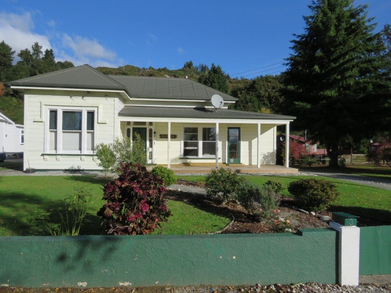 3 Rosstown Road, Reefton, Reefton - Carousel 1