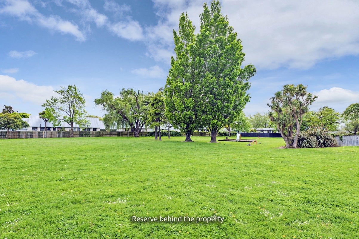 1/5 Winters Road, Redwood, Christchurch - Carousel 17
