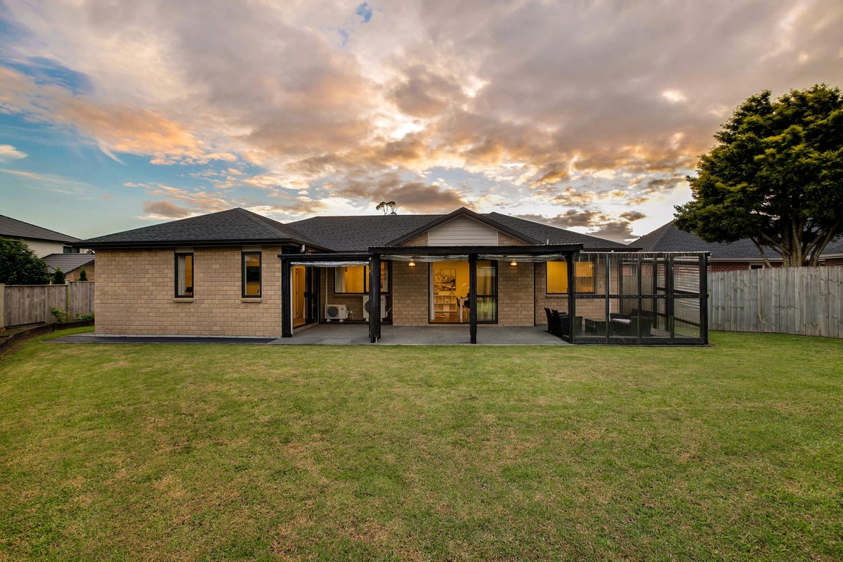 28 Parkhaven Drive, Rosehill, Papakura - Carousel 2