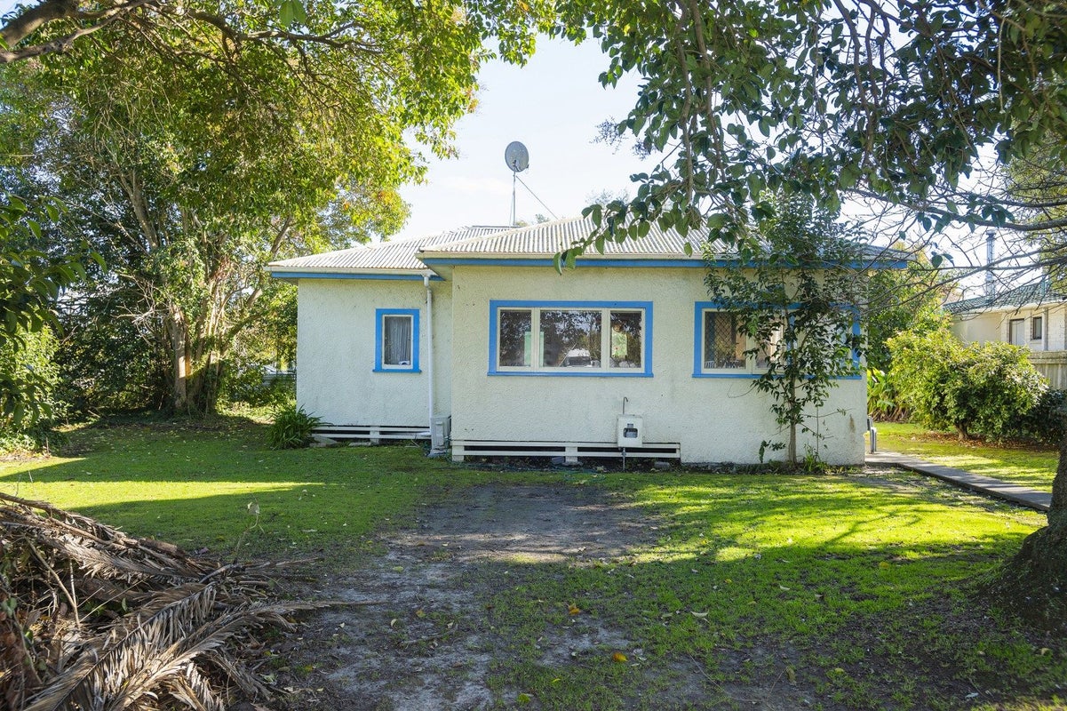 2 Elm Street, Mangapapa, Gisborne - Carousel 2