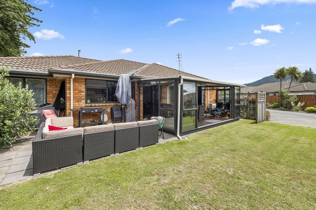 24 Riverholm Drive, Mangakakahi, Rotorua - Carousel 1