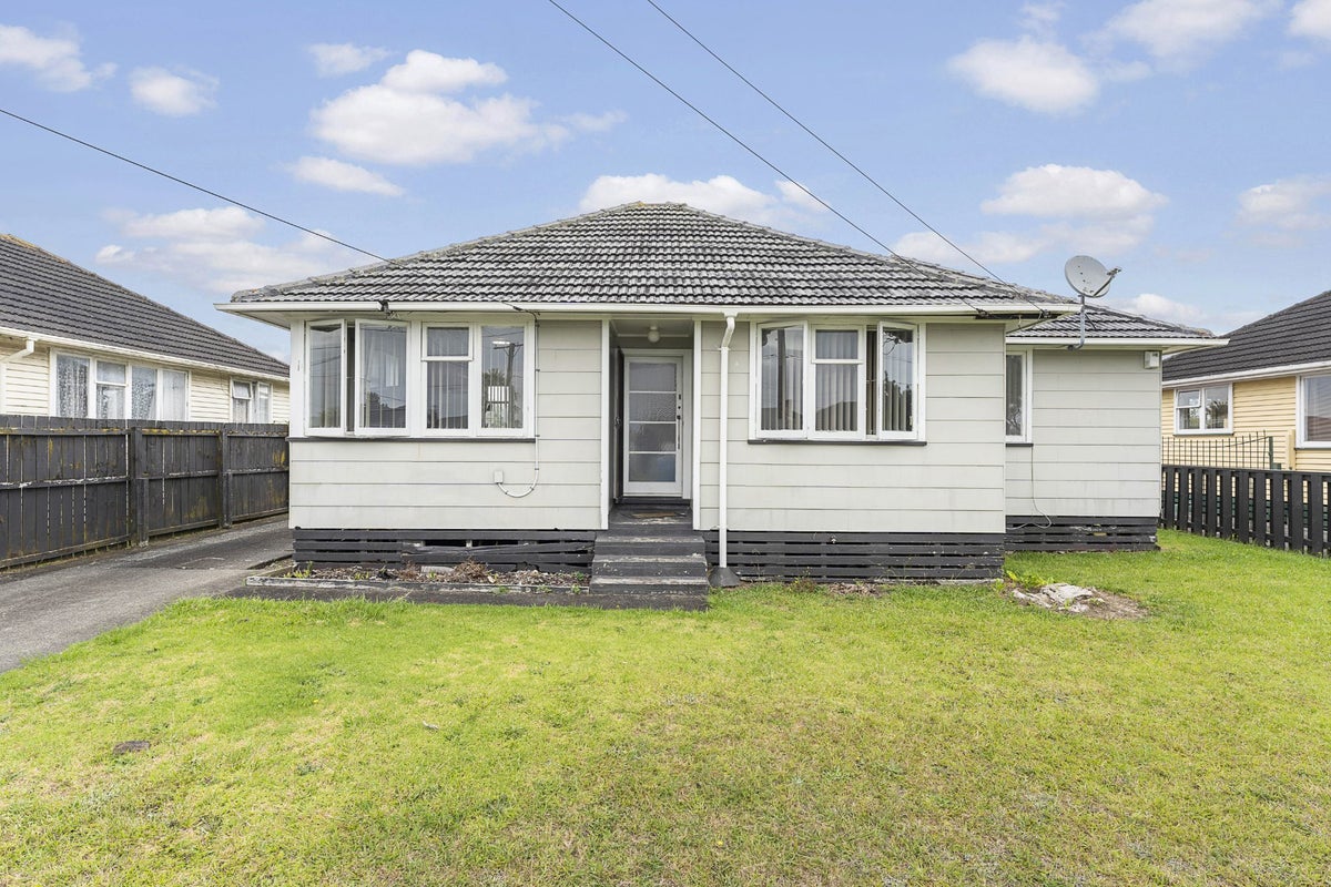 22 Healy Road, Manurewa, Auckland - Carousel 2