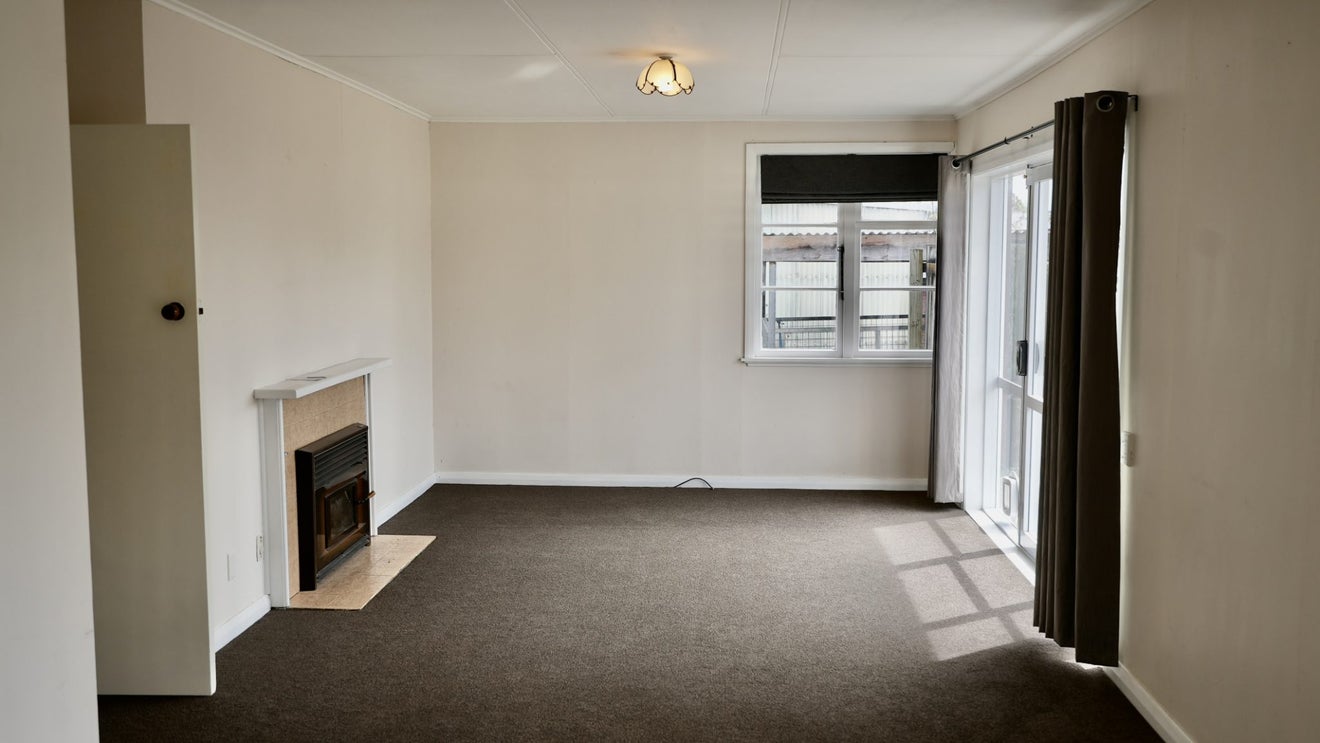 25 Manchester Street, Takaro, Palmerston North - Carousel 2