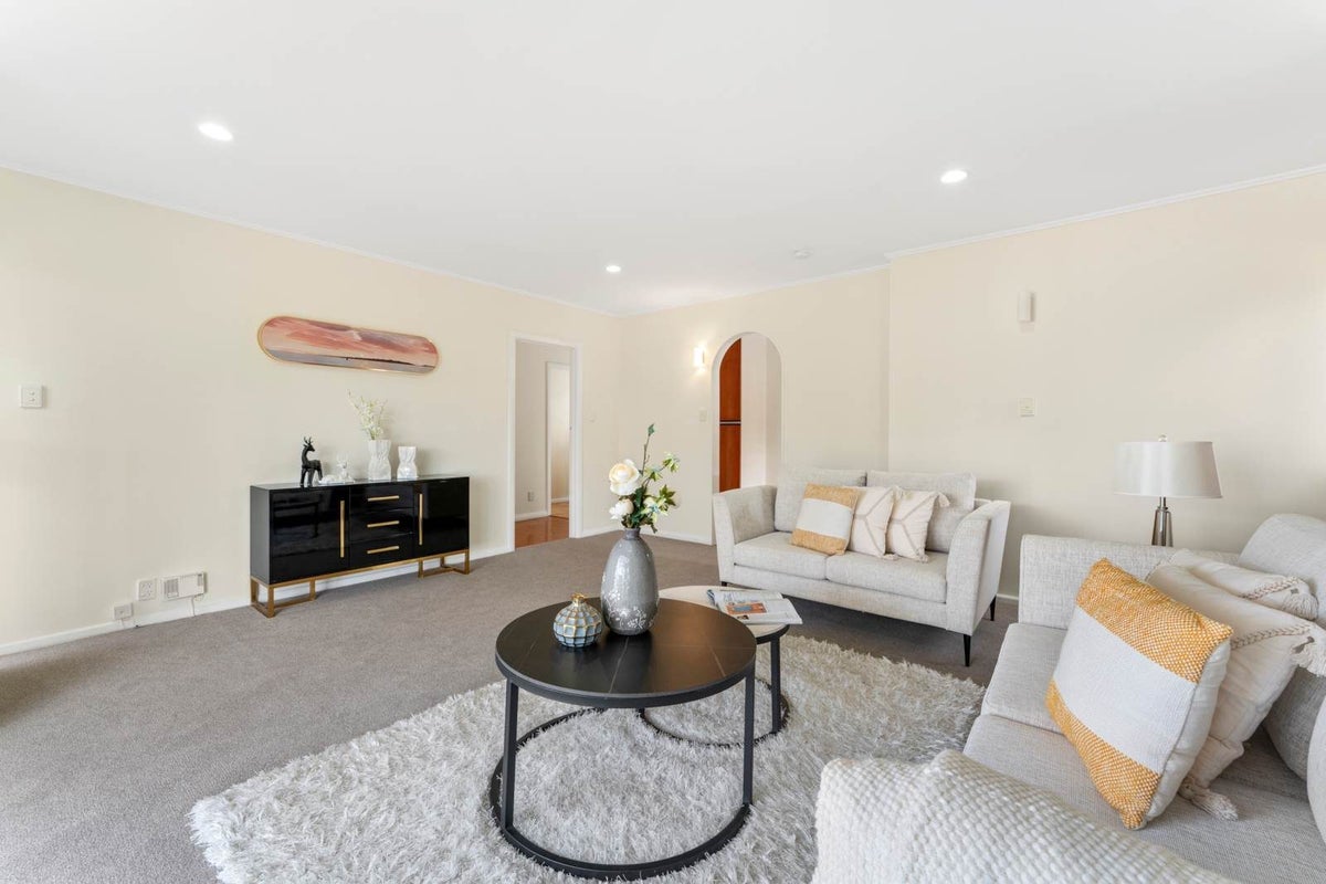 1/4 Morton Avenue, Forrest Hill, Auckland - Carousel 2