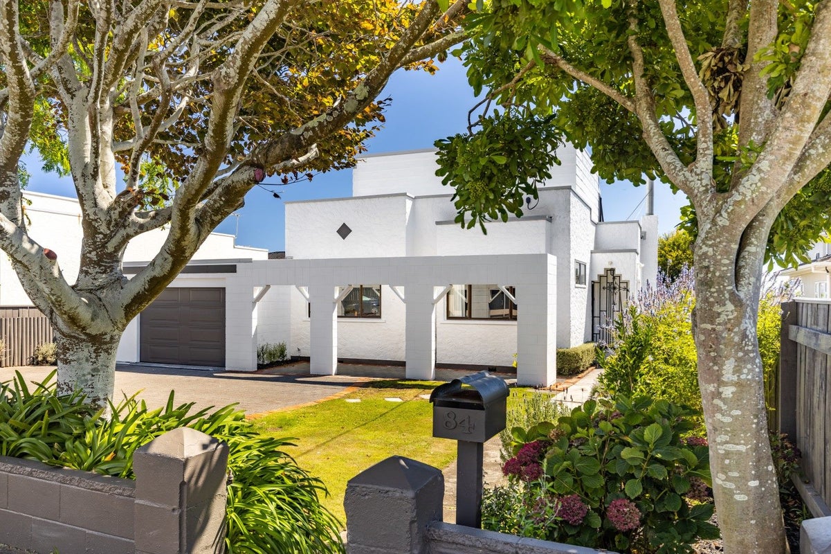 84 Whiteley Street, Moturoa, New Plymouth - Carousel 1
