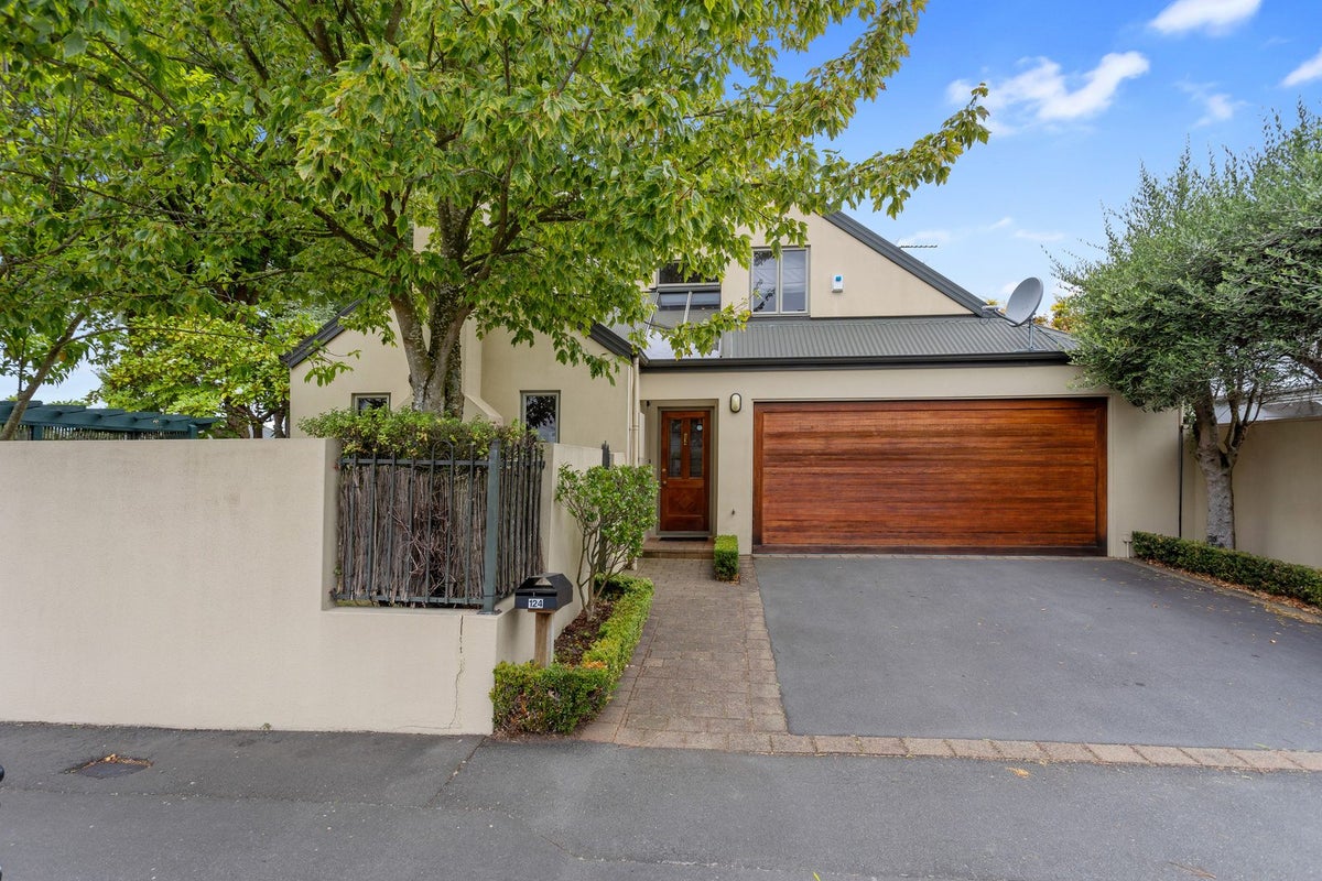 124 Springfield Road, St Albans, Christchurch - Carousel 1