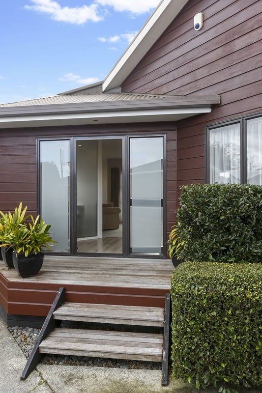 2/47 Alverston Street, Waterview, Auckland - Carousel 2