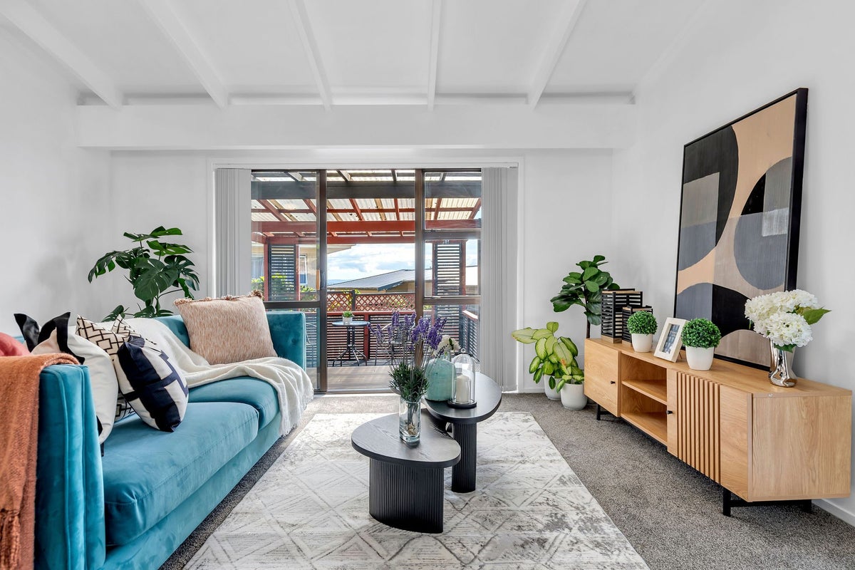104B Sandspit Road, Shelly Park, Auckland - Carousel 1