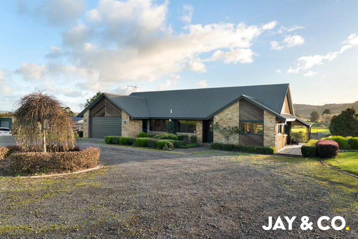 50 Twilight Road, Clevedon, Clevedon - Carousel 2