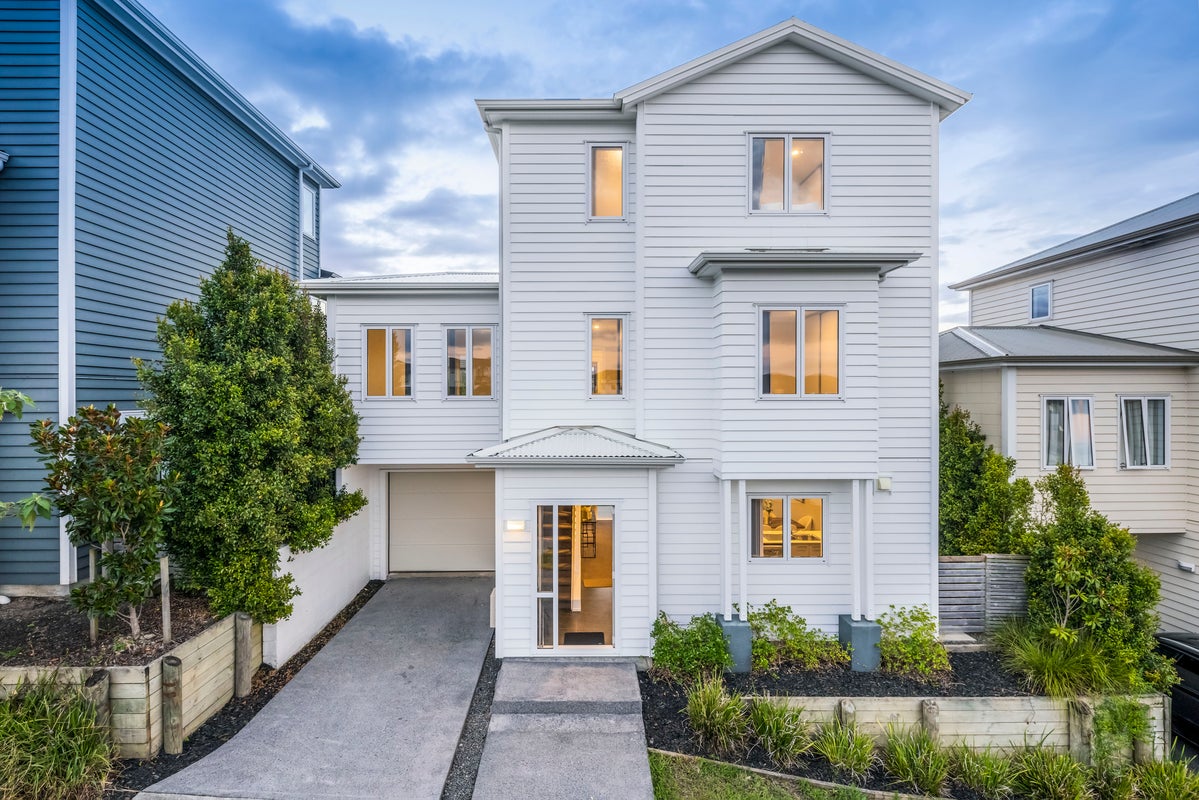 15 Adamson Road, Flat Bush, Auckland - Carousel 24