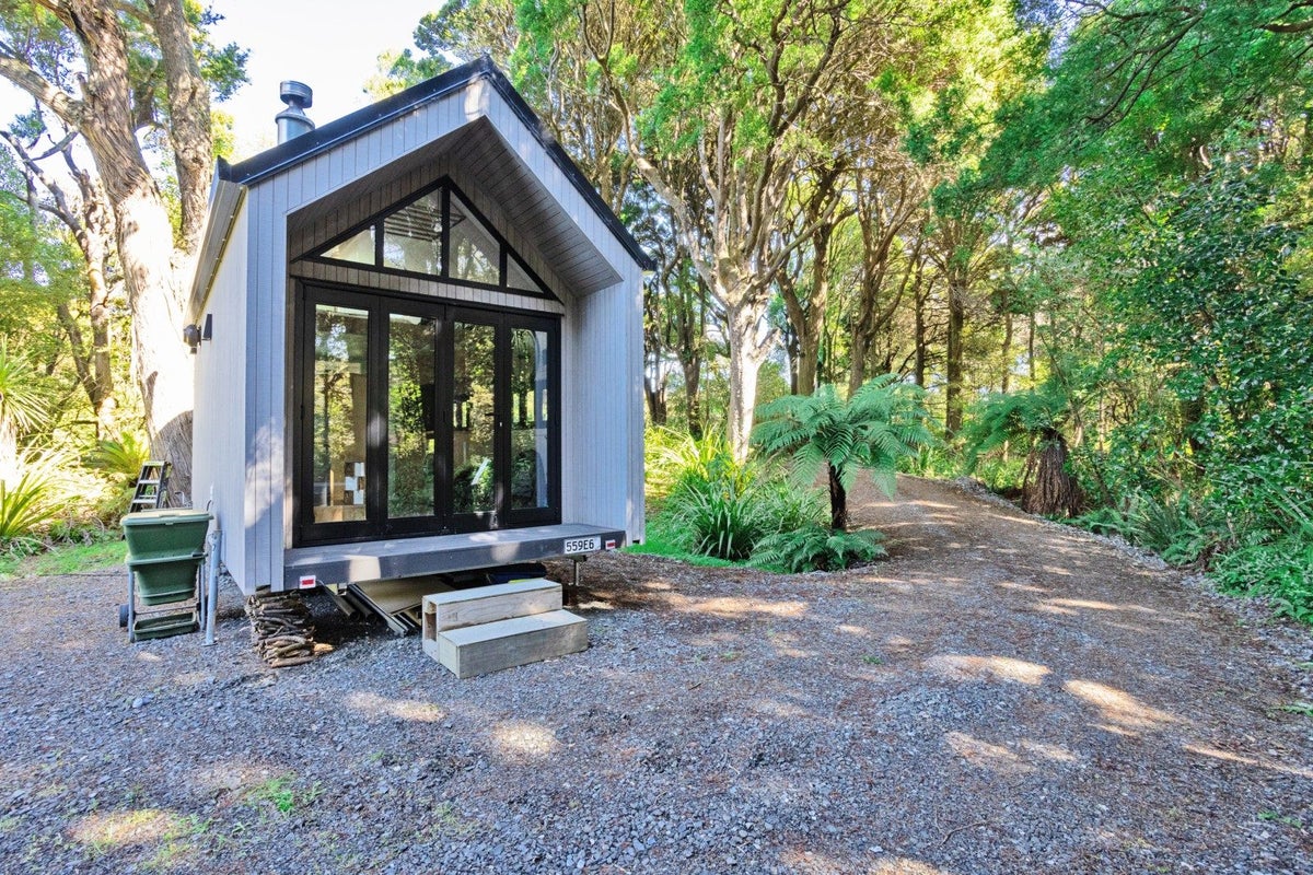 26 Rakiura Parade, Otatara - Carousel 2