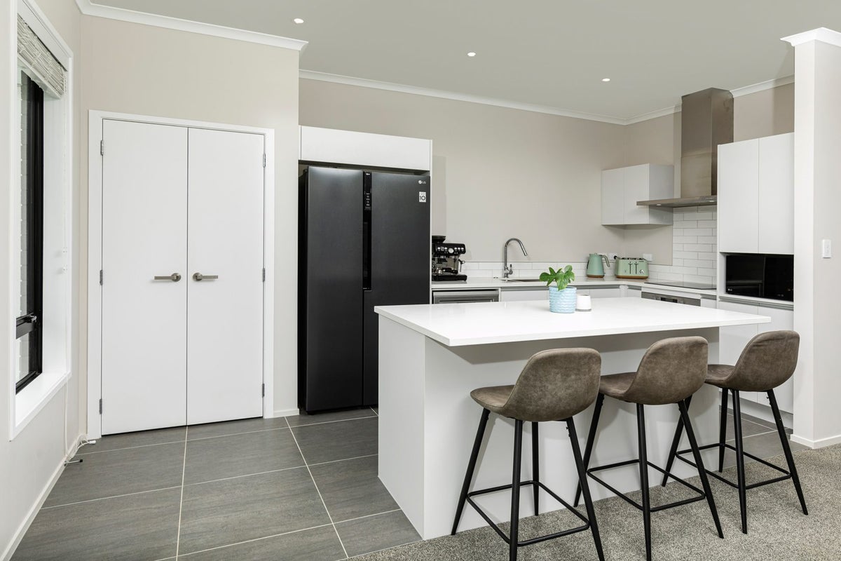 1/48 Nugget Avenue, Hobsonville, Auckland - Carousel 2