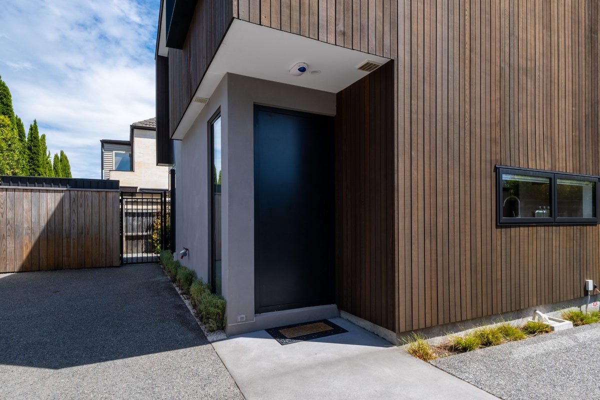 2/126 Rugby Street, Merivale, Christchurch - Carousel 2