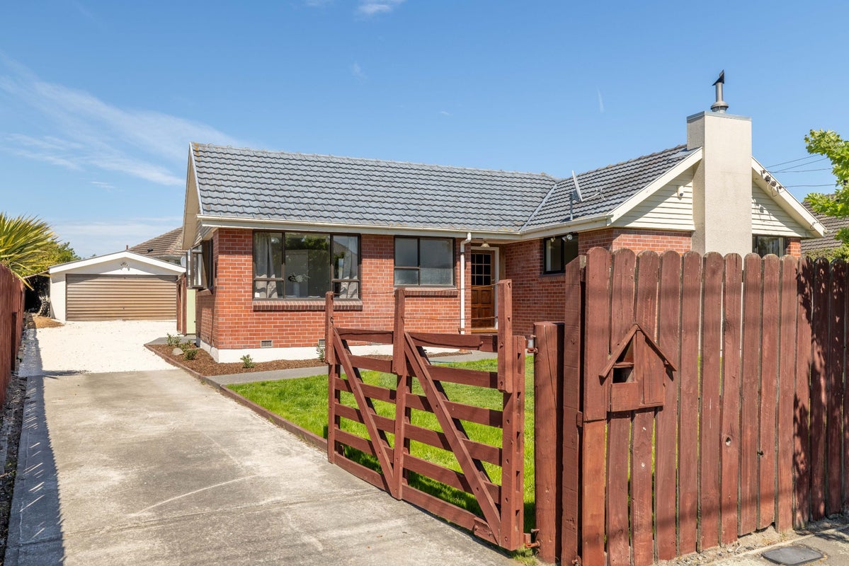 14 Mattingley Street, Aranui, Christchurch - Carousel 1