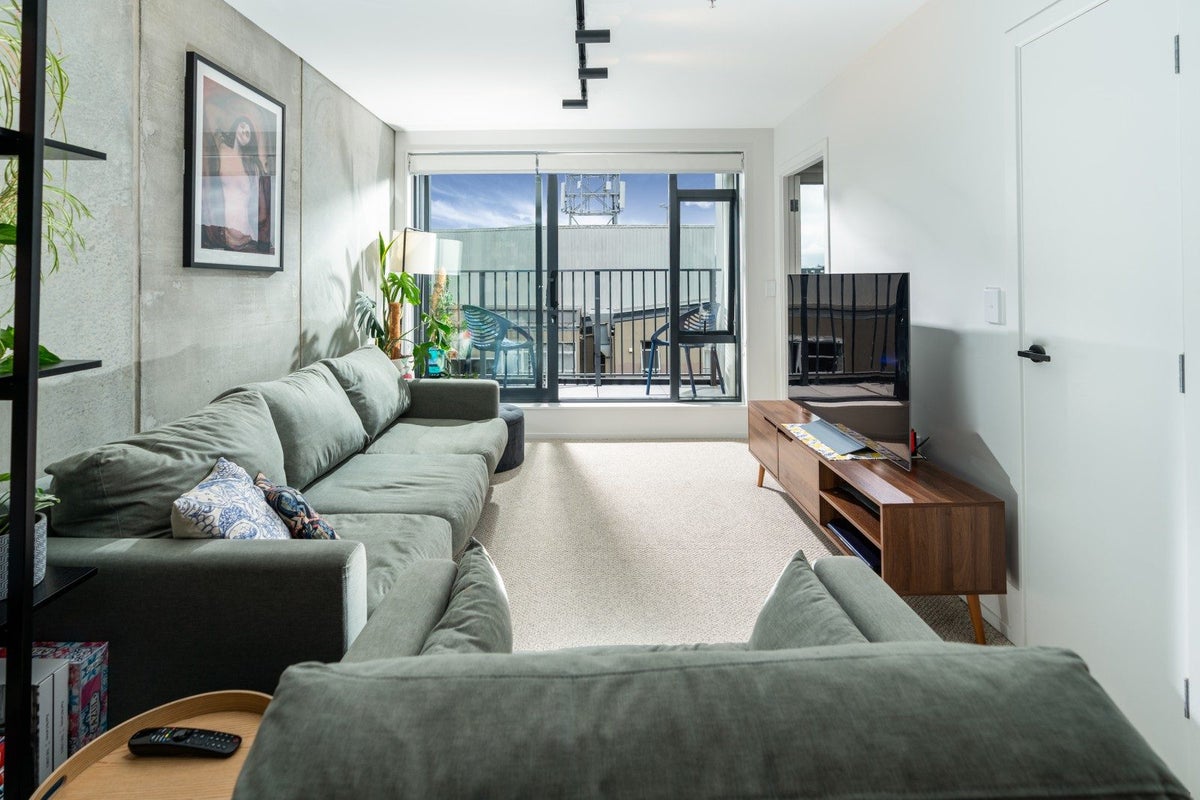 305/21 King Street, Mount Cook, Wellington - Carousel 1