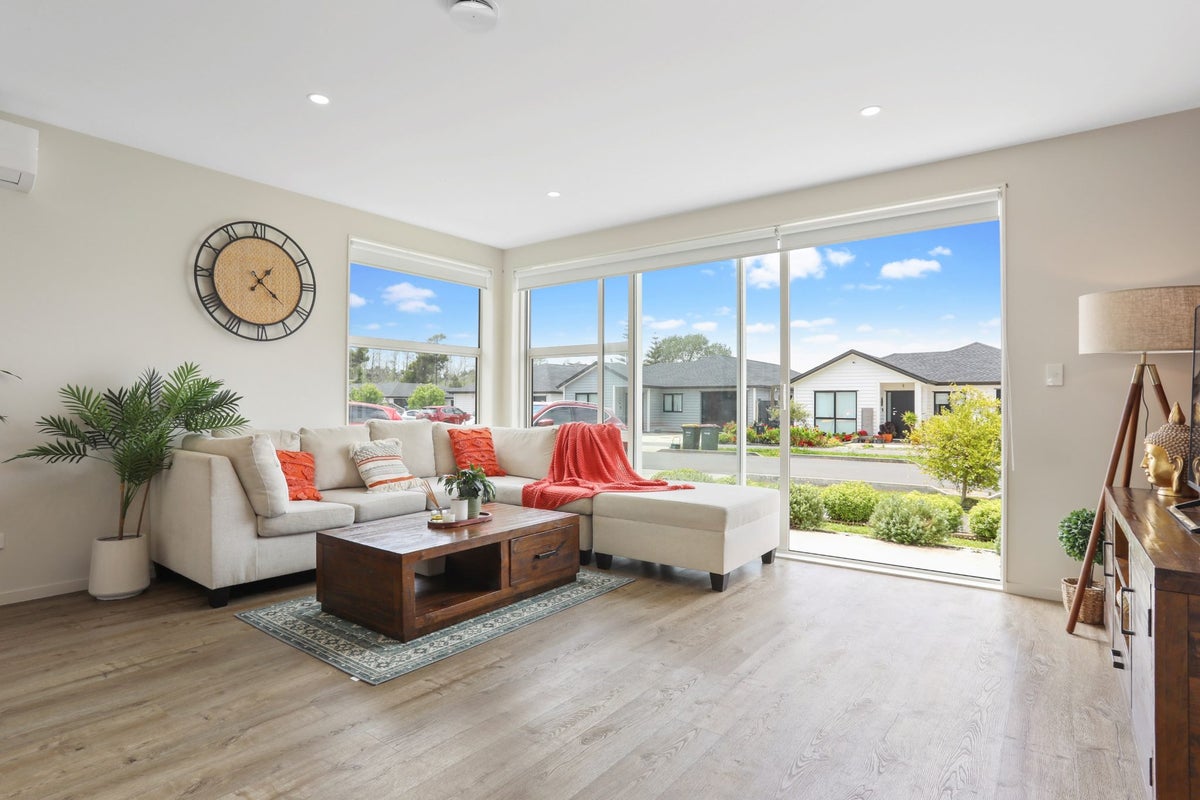 6 Toropapa Close, Takanini, Auckland - Carousel 2