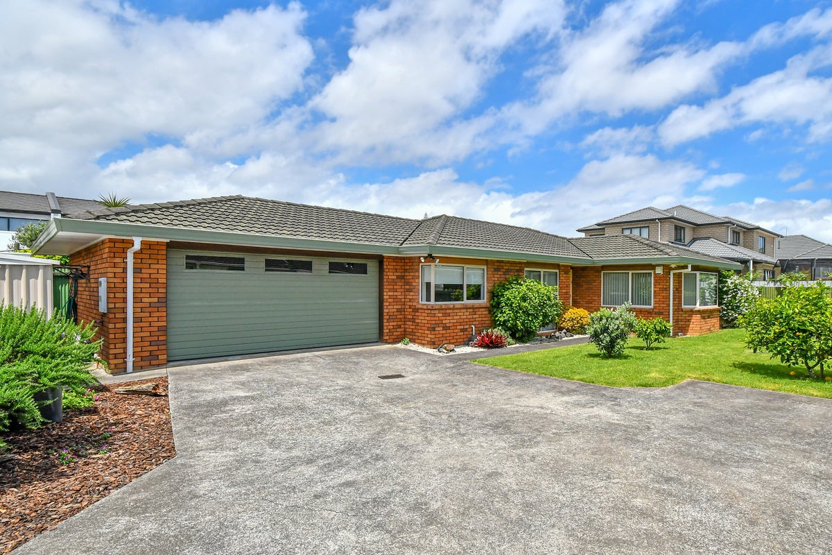 1/17 Omagh Avenue, Papatoetoe, Auckland - Carousel 1