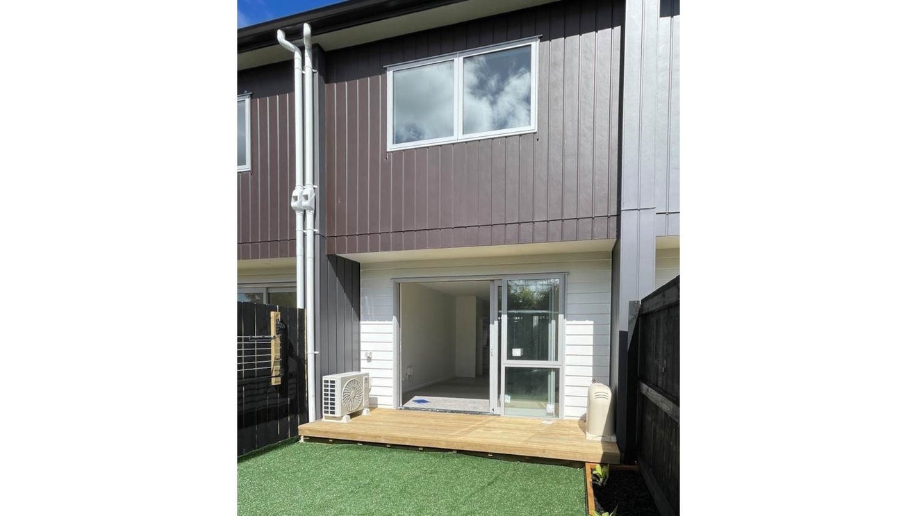 11/24 Mili Way, Ranui, Auckland - Carousel 1