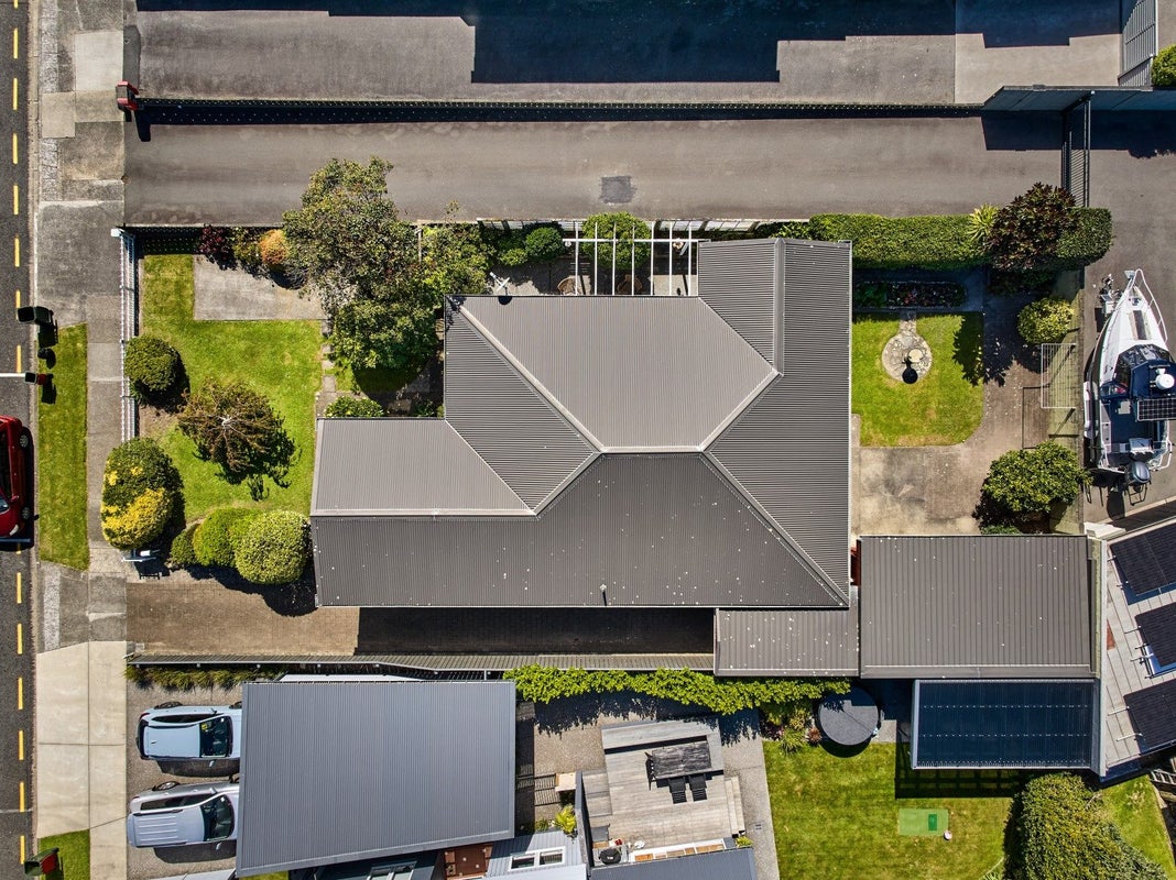 66 Wai-Iti Crescent, Woburn, Lower Hutt - Carousel 21