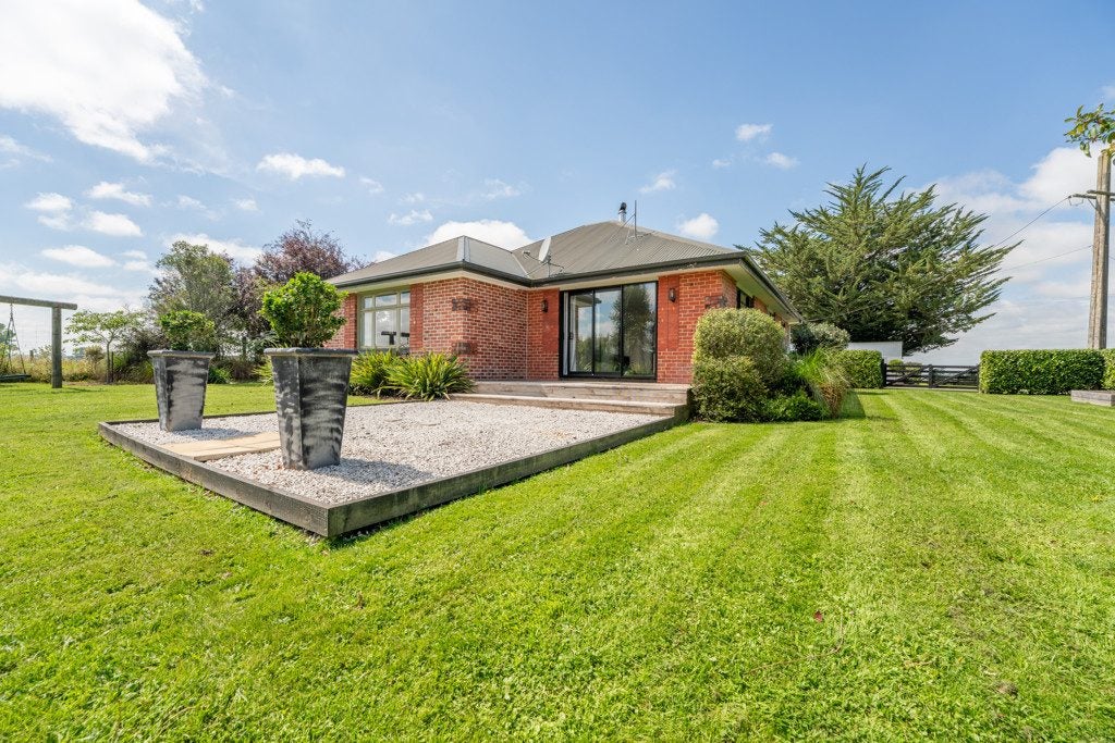 34 Brenton Road, Hilton, Geraldine - Carousel 1