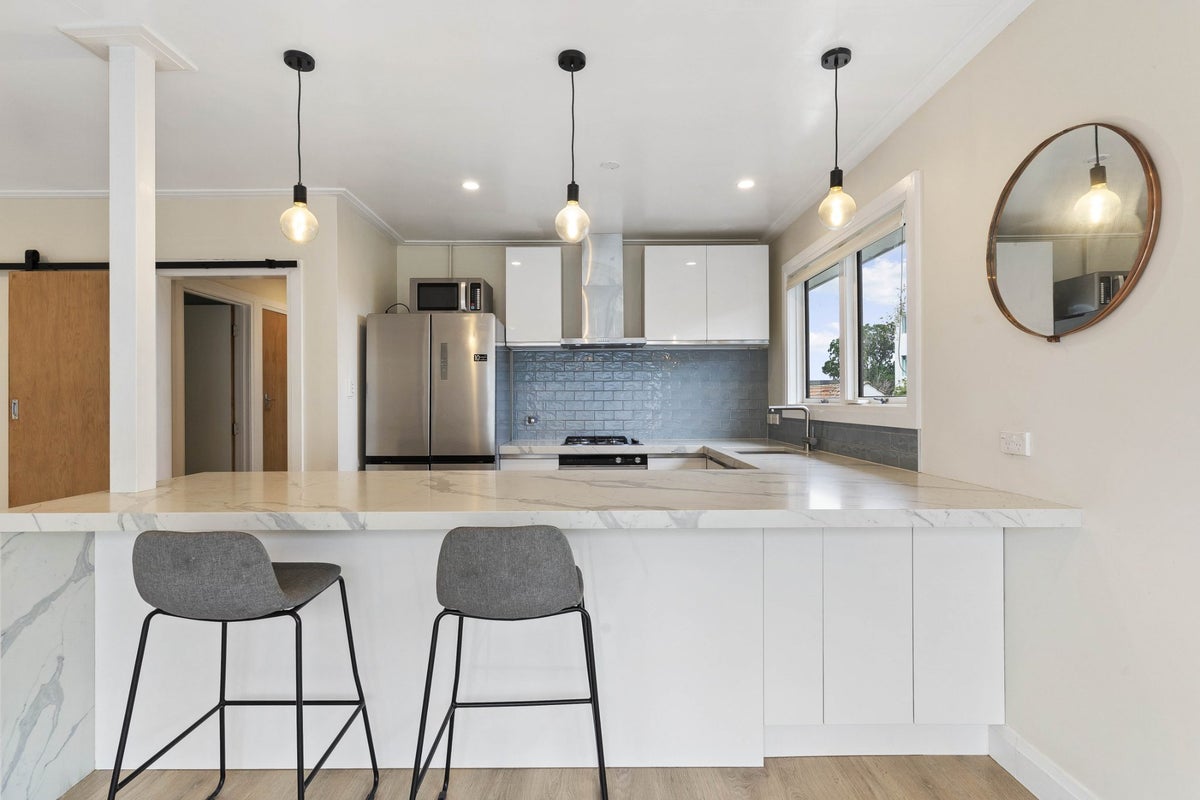 3/77 Jervois Road, Herne Bay, Auckland - Carousel 2