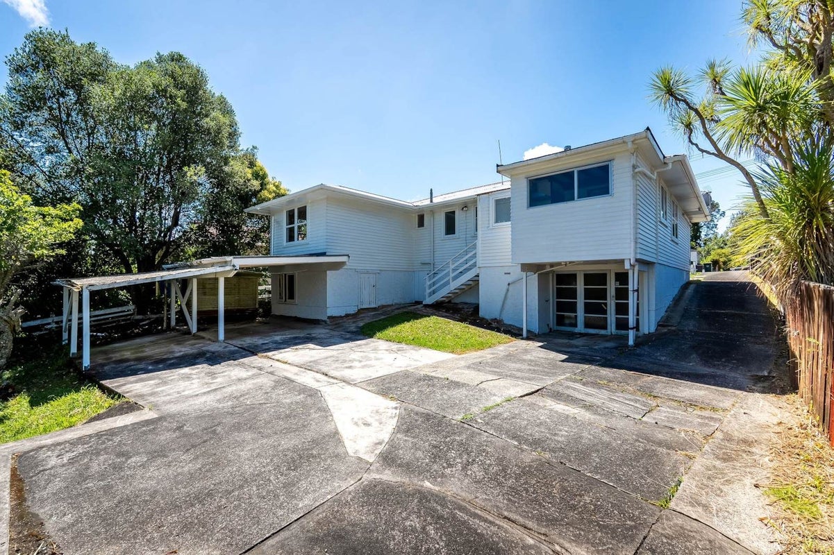 36 Peach Road, Glenfield, Auckland - Carousel 2