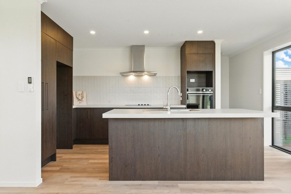 12 Keri Rua Road, Leamington, Cambridge - Carousel 1