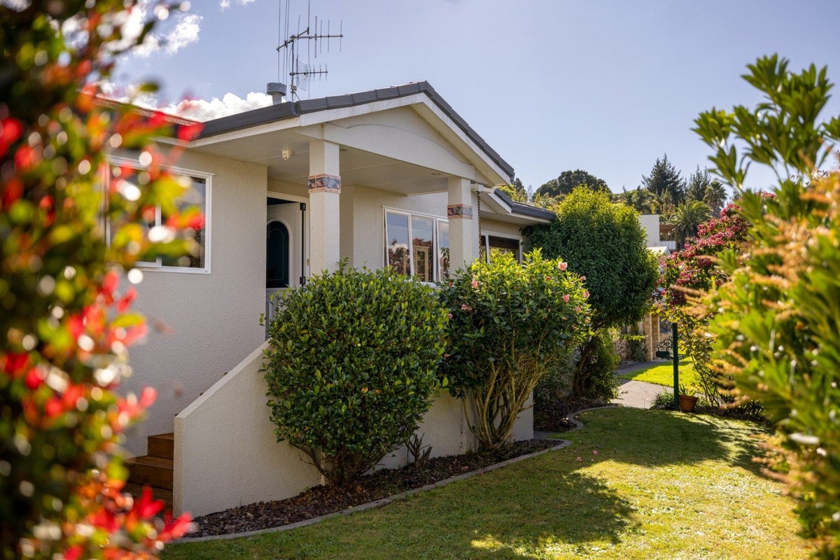 19 Emmerdale Place, Ohauiti, Tauranga - Carousel 2