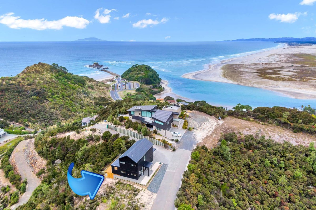 8 Seacoast Road, Mangawhai Heads, Mangawhai - Carousel 2