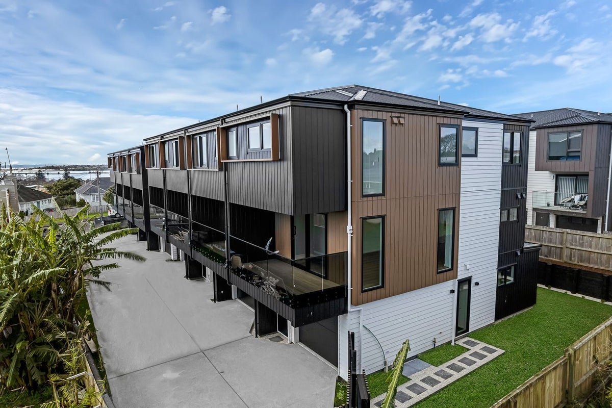 4/53 Court Crescent, Panmure, Auckland - Carousel 35