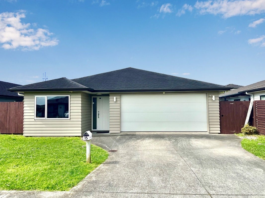 15 Yatterina Avenue, Takanini, Auckland - Carousel 1