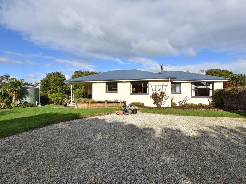 15 Bay View Road, Woodend, Invercargill - Carousel 1