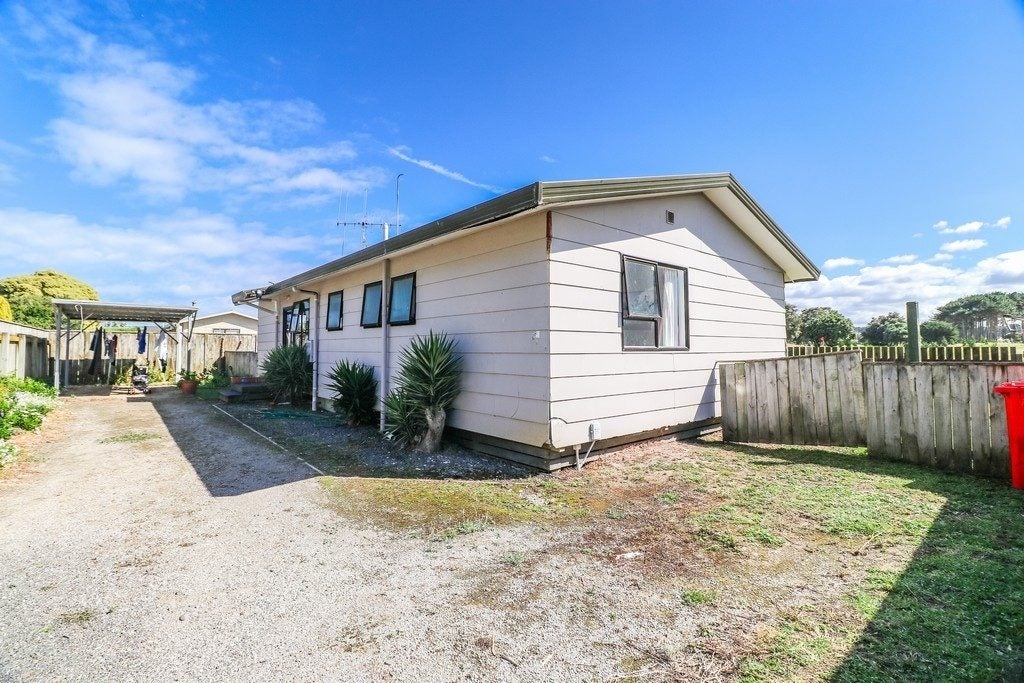 17C Waitai Street, Castlecliff, Whanganui - Carousel 1