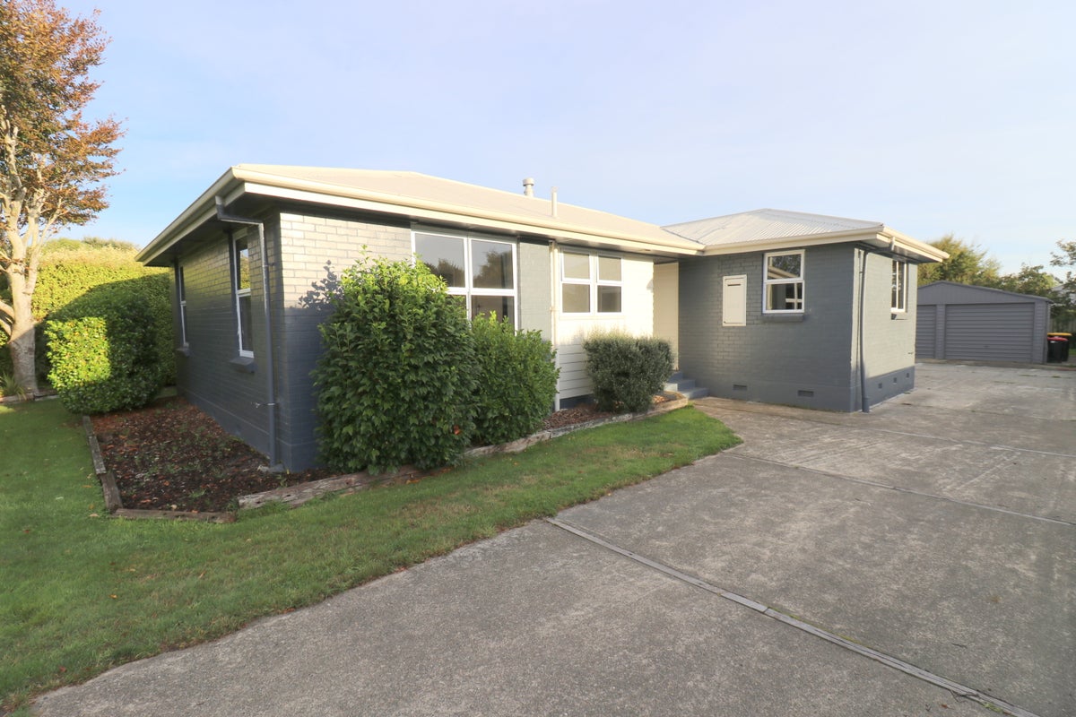 4 Lamond Street West, Rosedale, Invercargill - Carousel 2