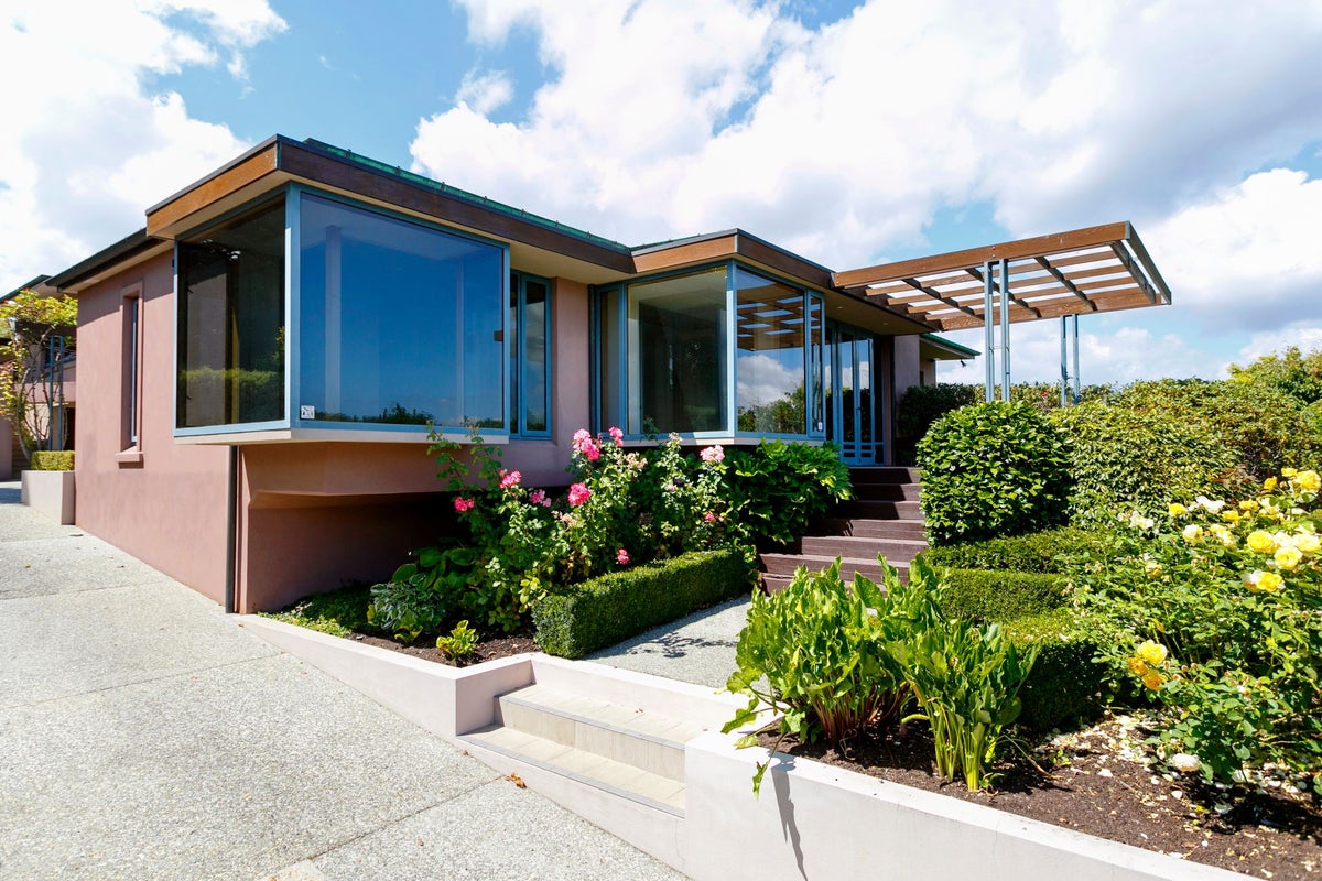 156 Lake Terrace, Hilltop, Taupo - Carousel 1