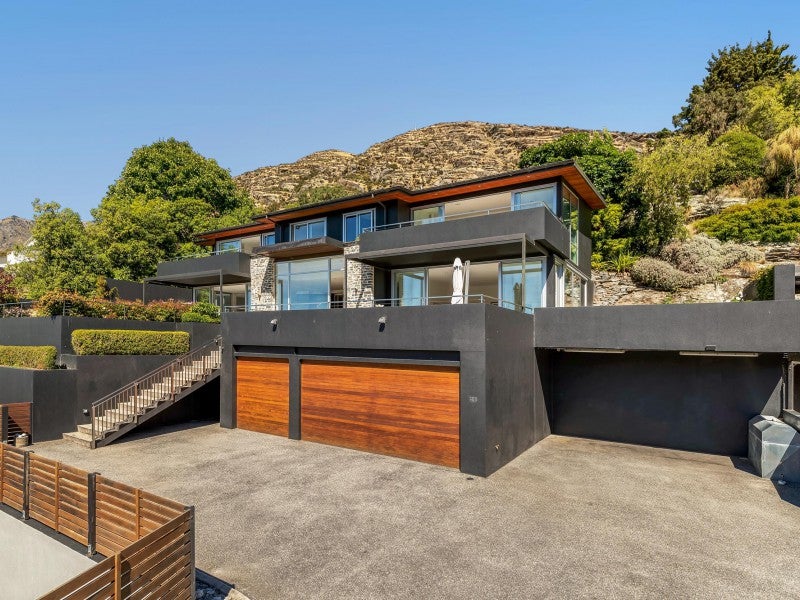 18B Loop Road, Kawarau Falls, Queenstown - Carousel 1