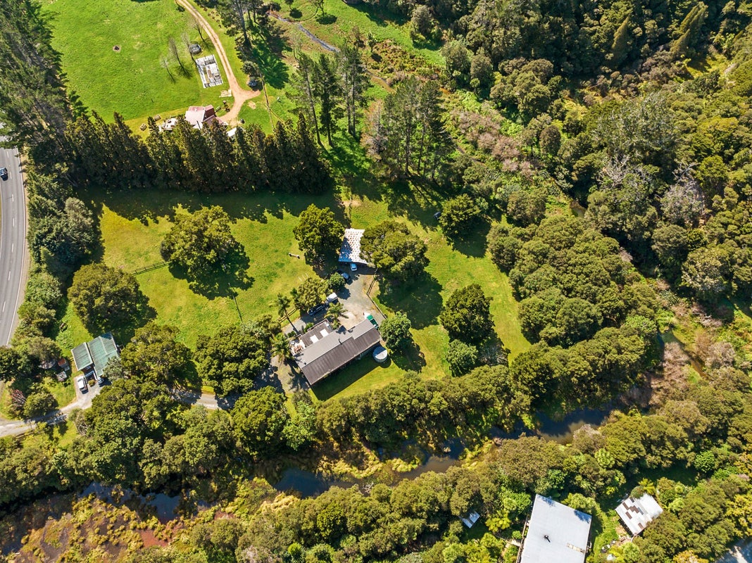 1020 Ngunguru Road, Whangarei - Carousel 1