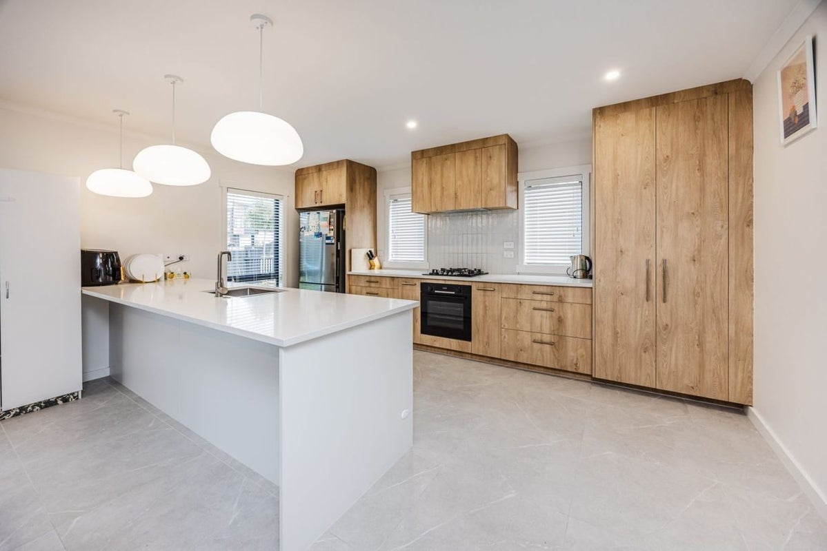 72 Maanihi Drive, Rototuna North, Hamilton - Carousel 2