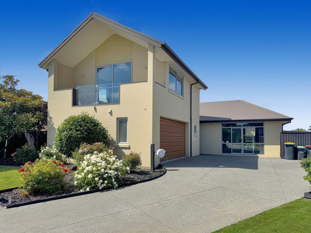 17 Maurice Stanton Place, Shirley, Christchurch - Carousel 1