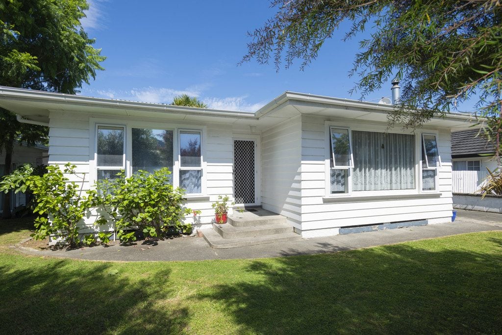 108A Ormond Road, Whataupoko, Gisborne - Carousel 1