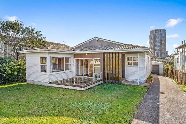 15 Tennyson Avenue, Takapuna, Auckland - Carousel 1