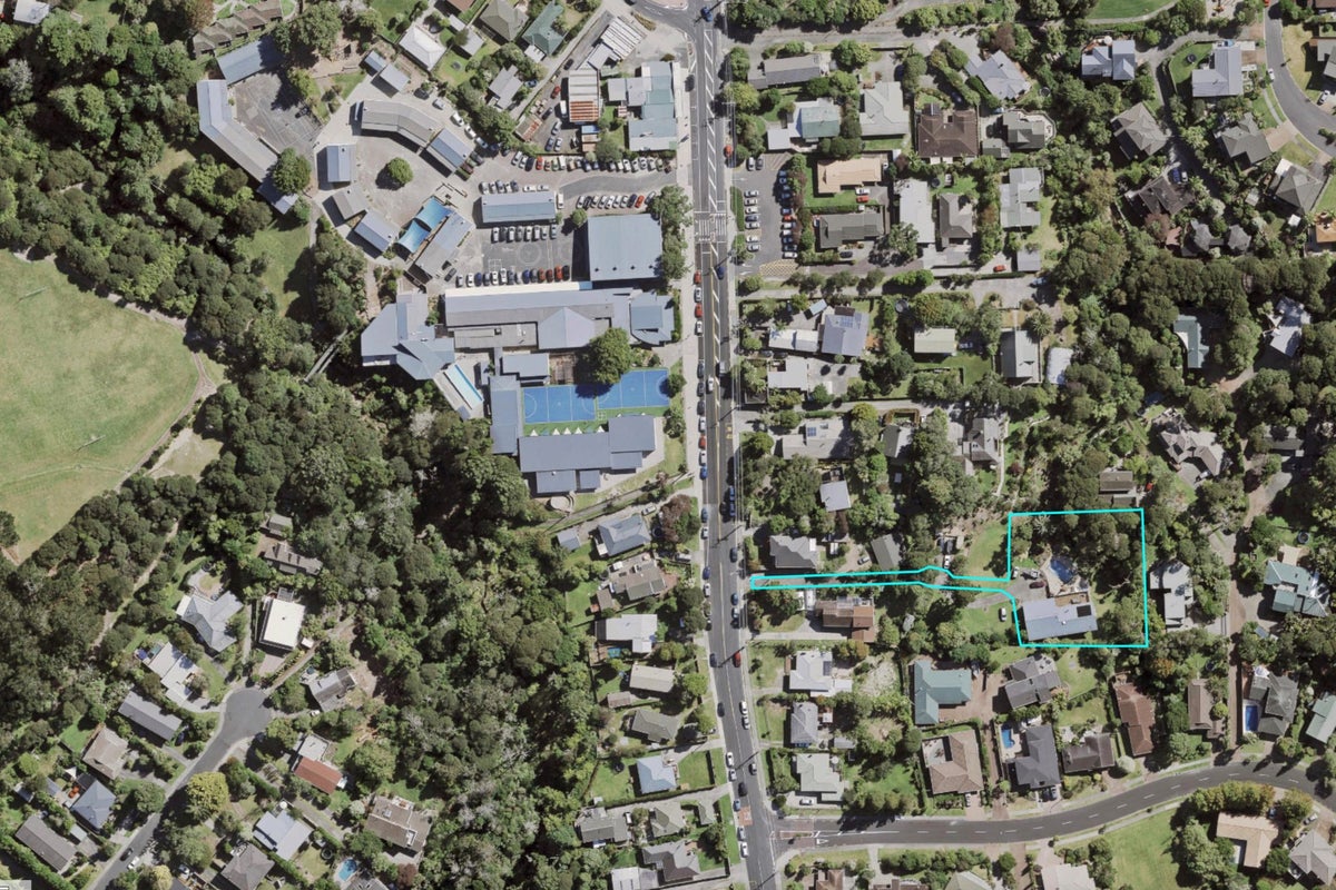 118 Atkinson Road, Titirangi, Auckland - Carousel 30