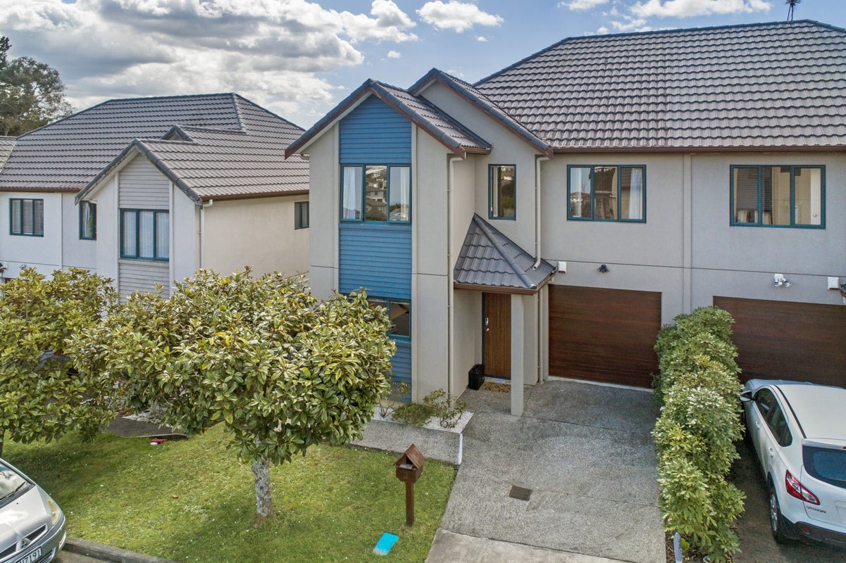 3 Candlestick Place, Oteha, Auckland - Carousel 1