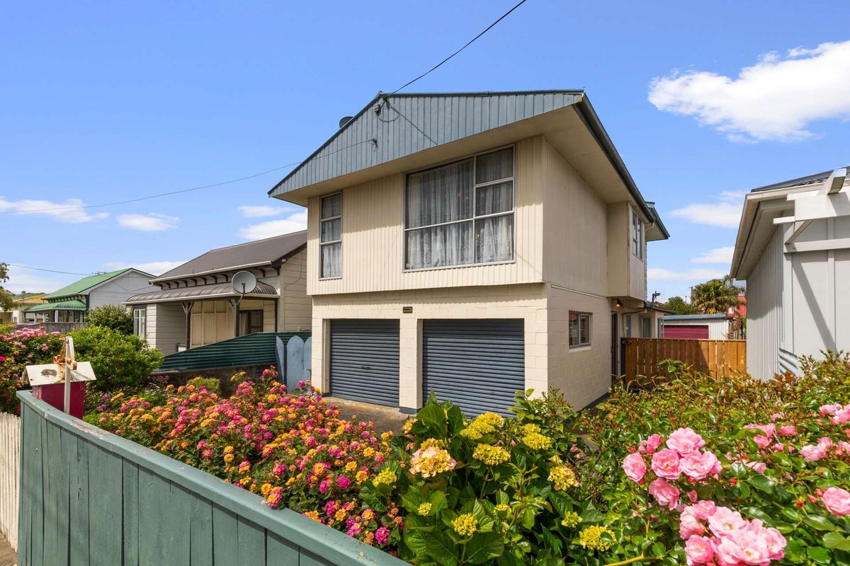75 Bell Street, Whanganui, Whanganui - Carousel 1